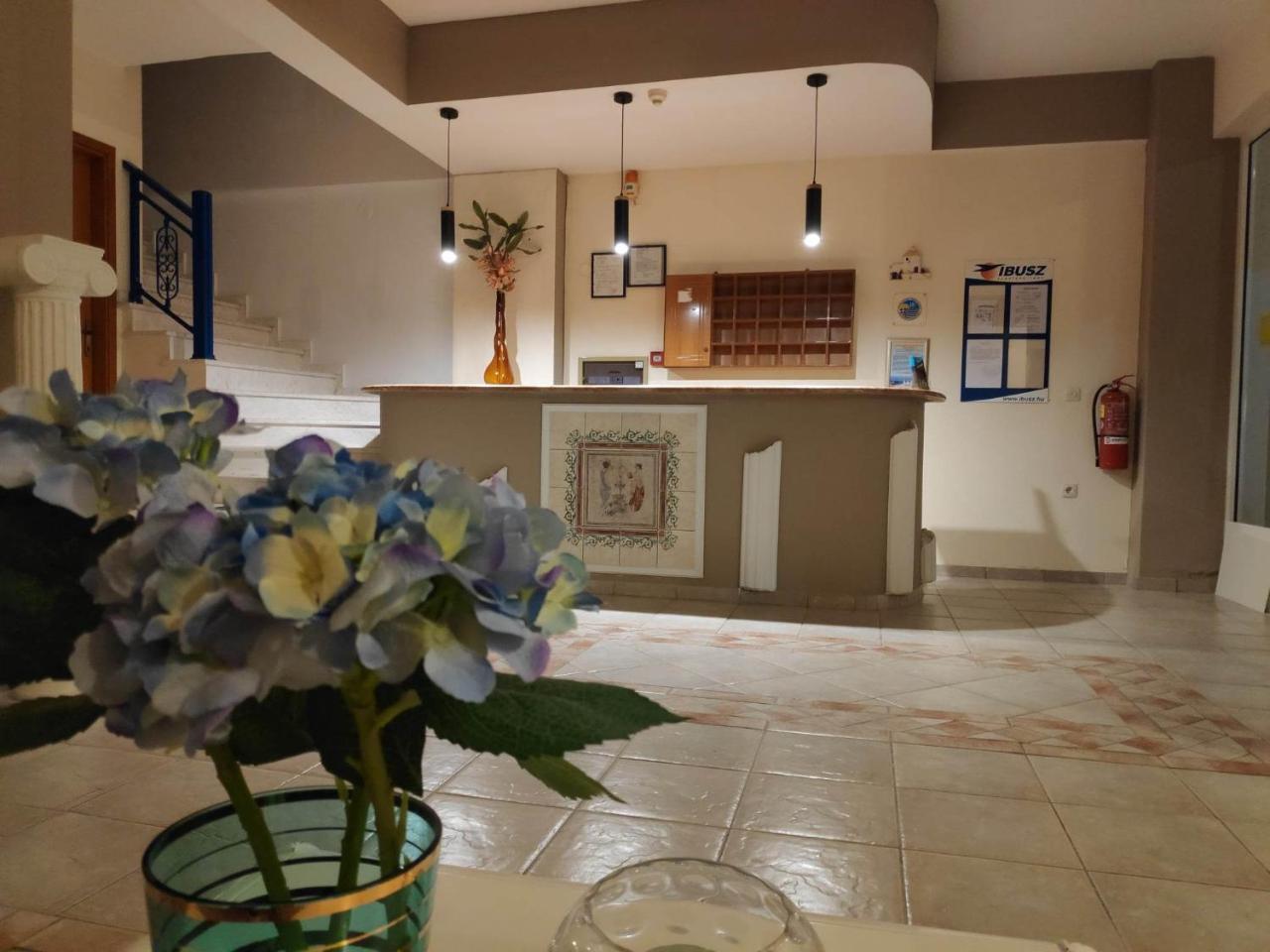 Villa Zeus Inn