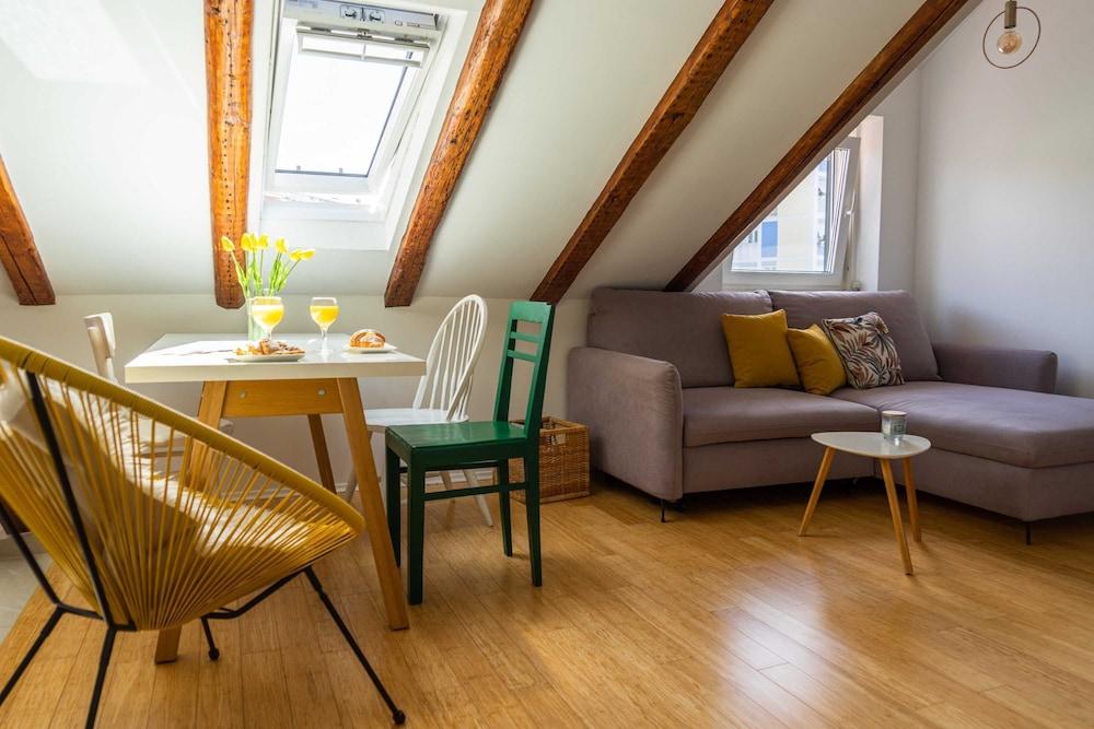Cool Attic Apartment Marina
