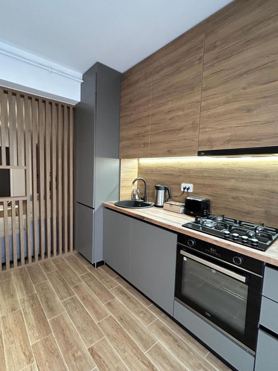 B.l Apartaments