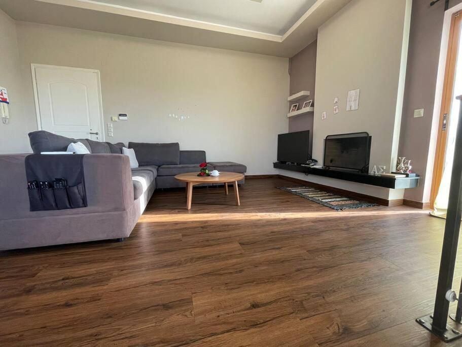 Luxury House Near The Beach