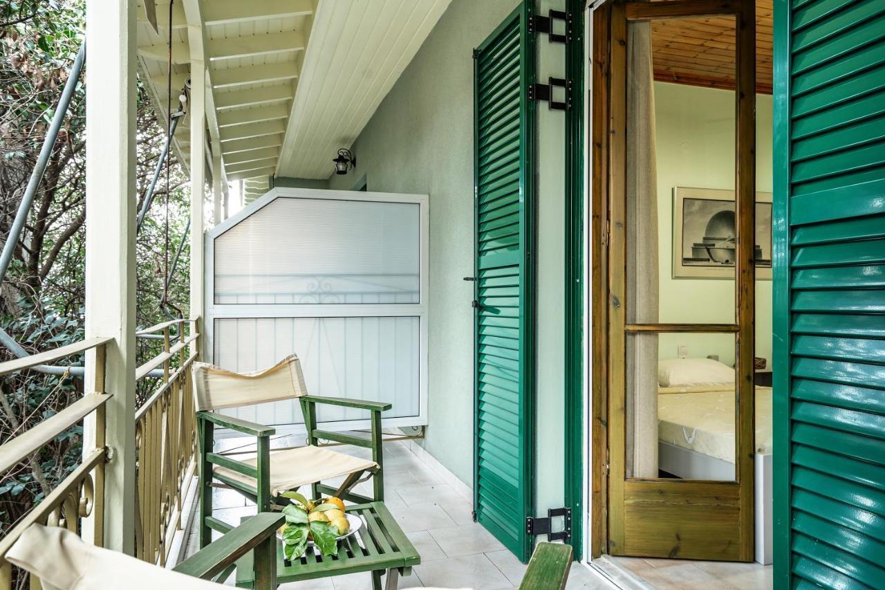 Old Boat Double Studio 8