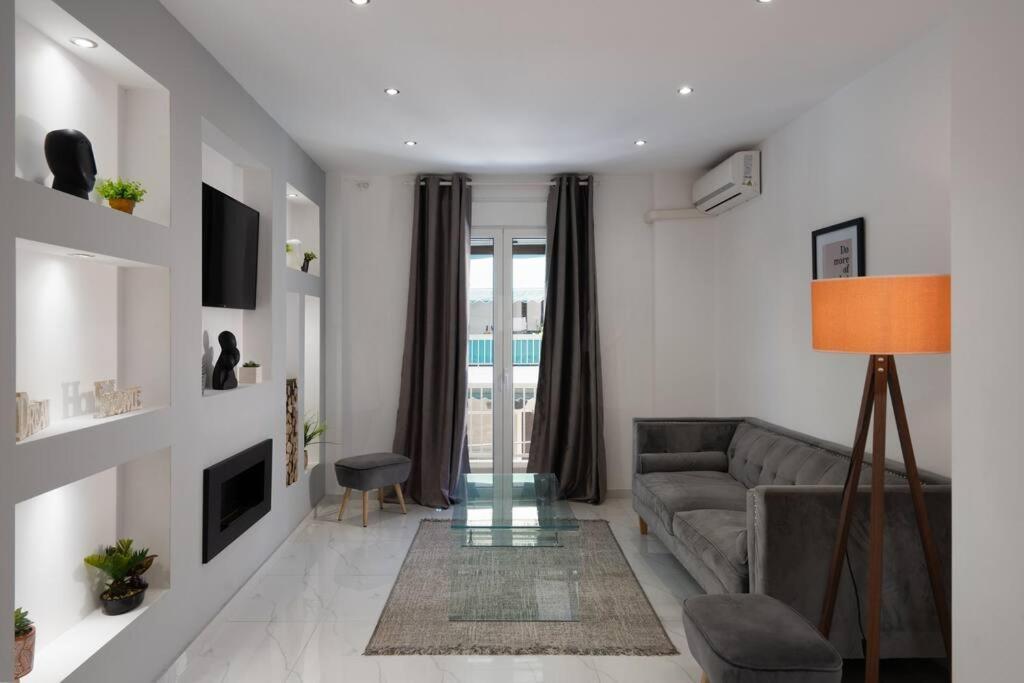 Athens Cosmos Apartment In Neos Kosmos