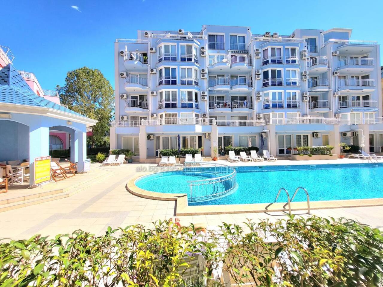1 Bedroom Apartment In Sunny Dream Complex