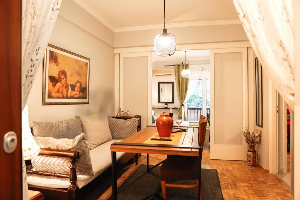 Contessina Athens Suite #731