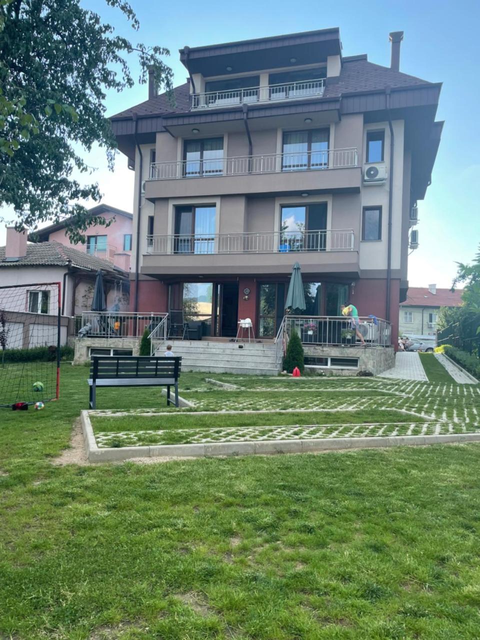 Zaraaparthotel