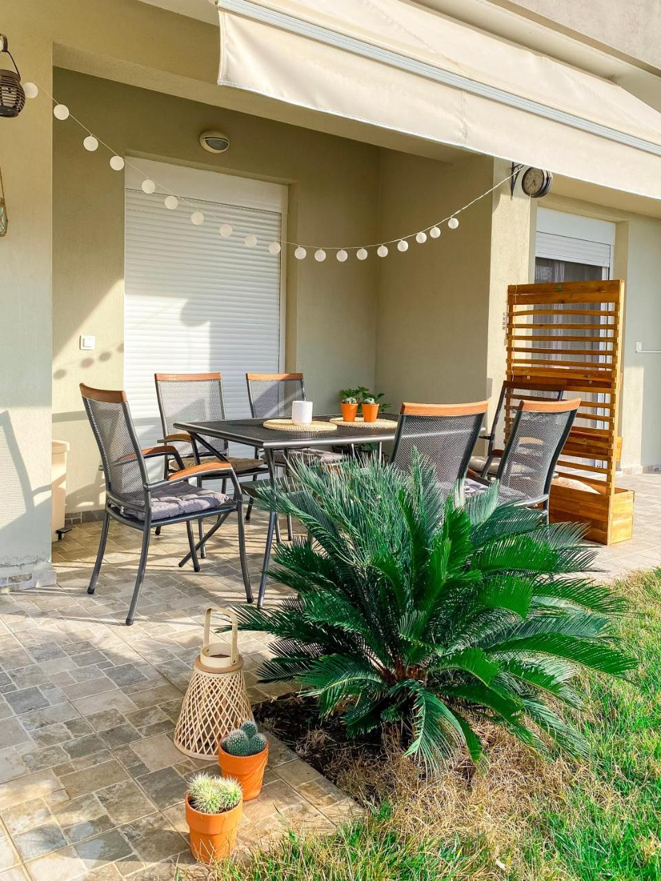 Neroli Apartments