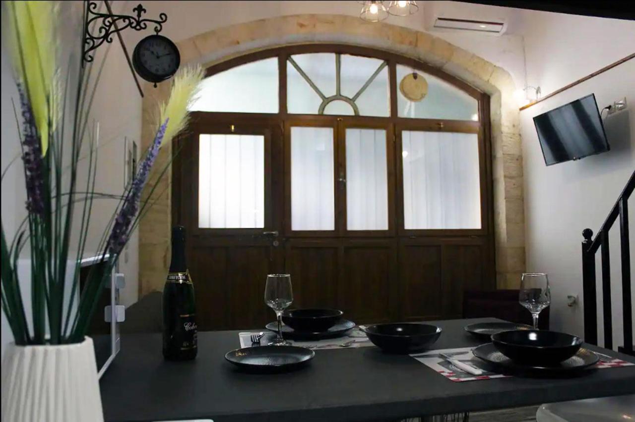 Mr Manolis Central Apartment
