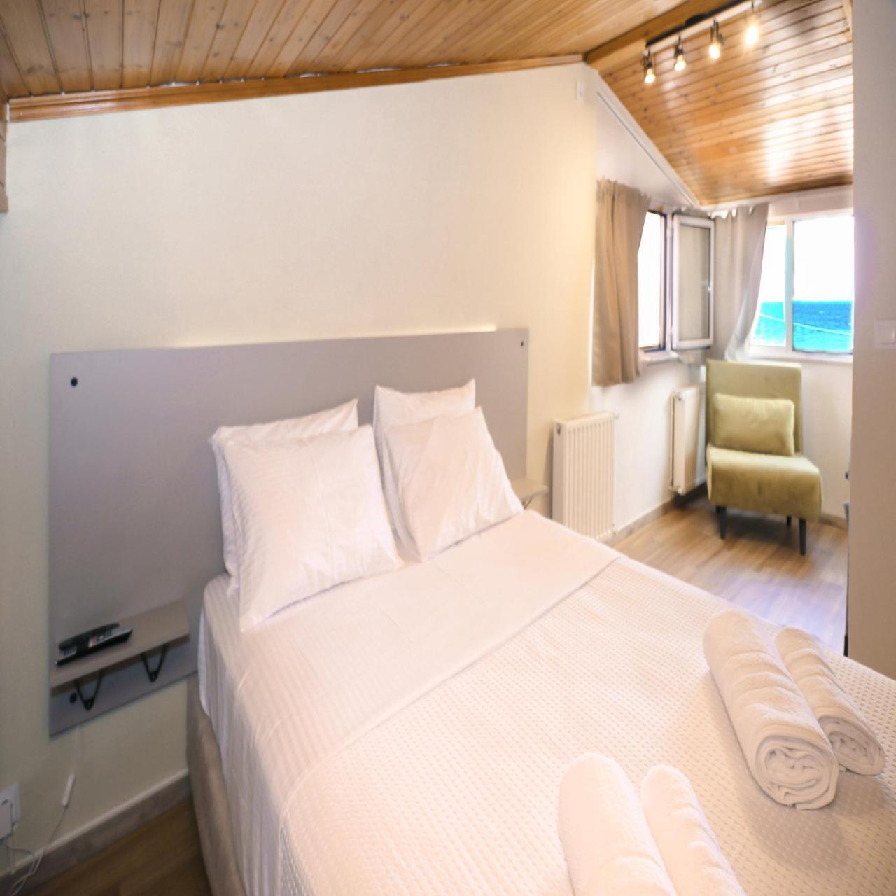 Family Beach House Near Airport