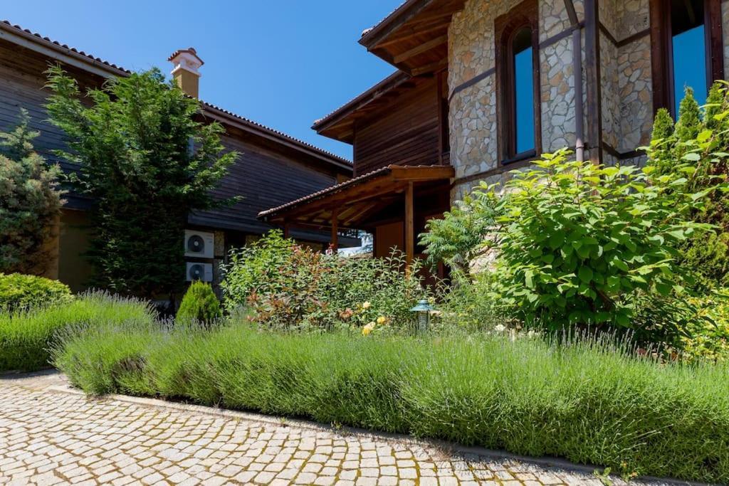 Luxury 2 Bedroom Villa In Sozopolis