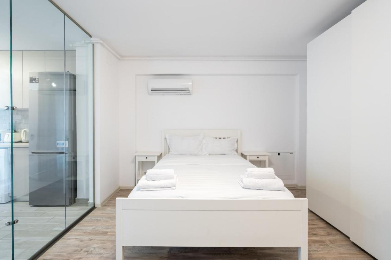 Kondo Studio 9 I Roka Residence, Timpuri Noi