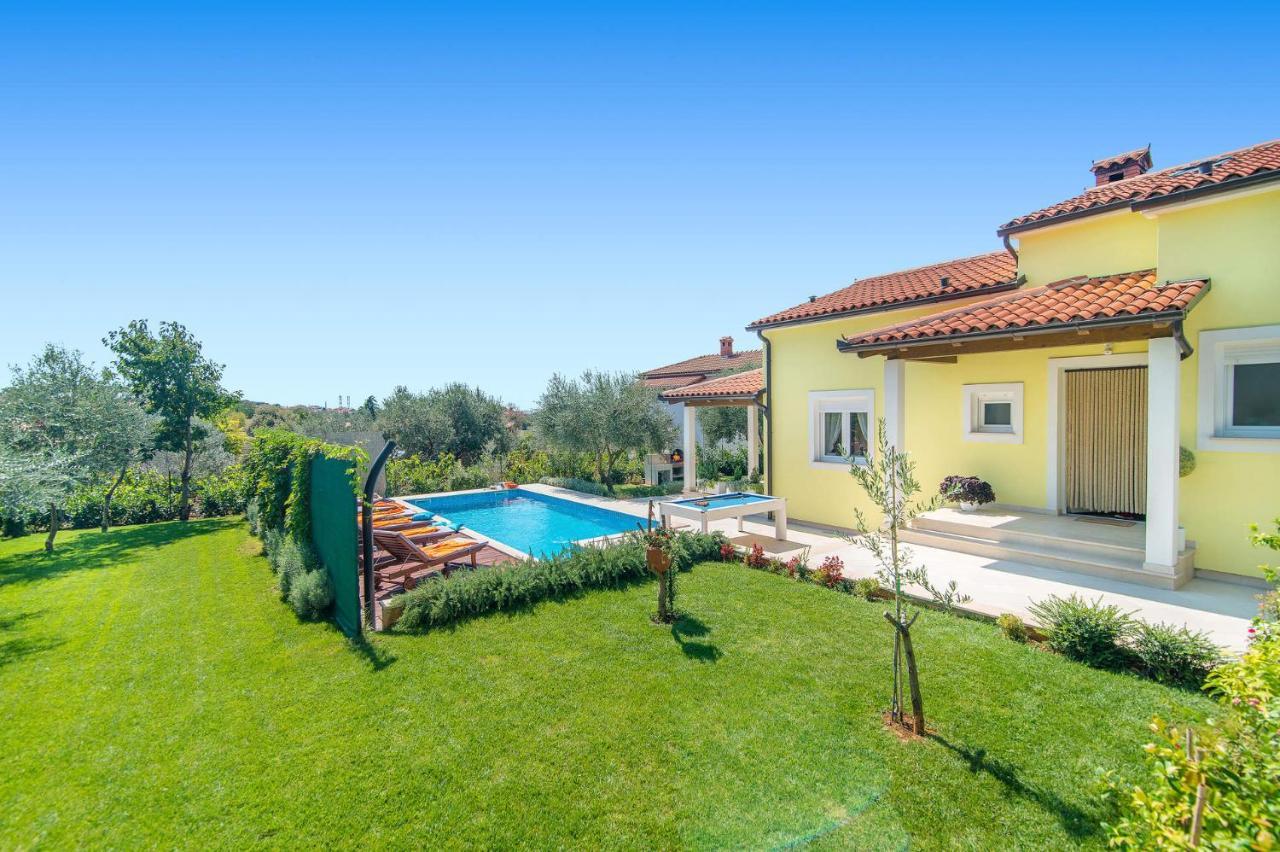 Villa Ladonja by Villa Plus