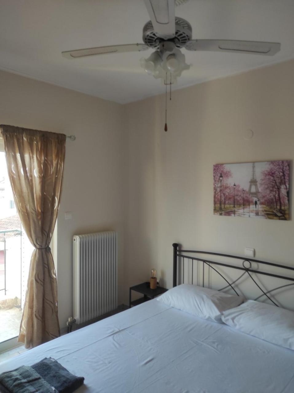 Nikos Apartments