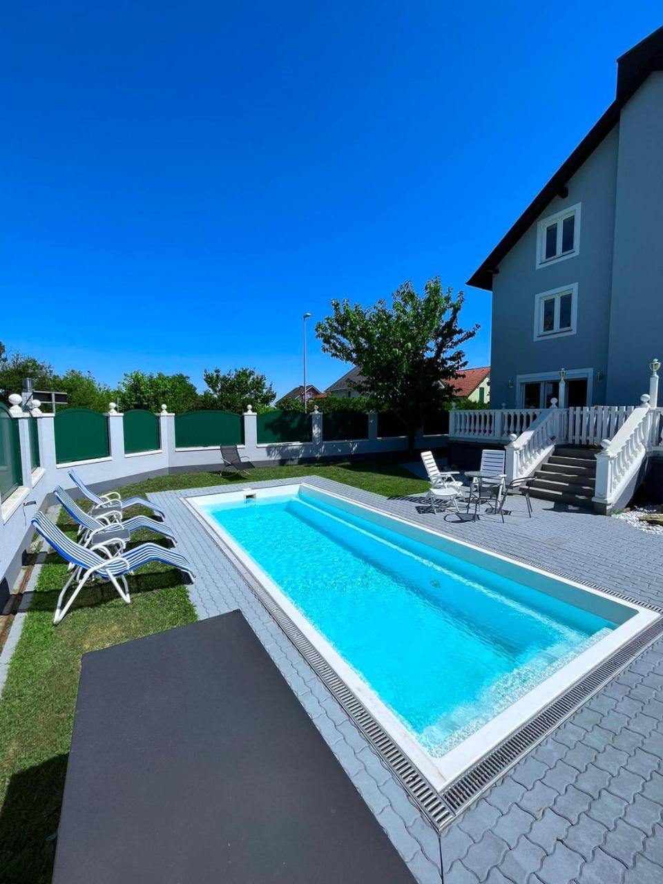 Atemberaubendes Loft Mit Pool