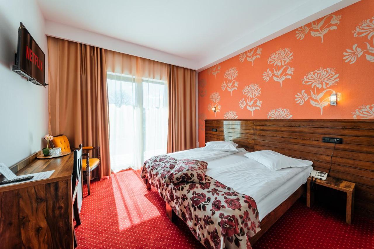 HOTEL AQUA.