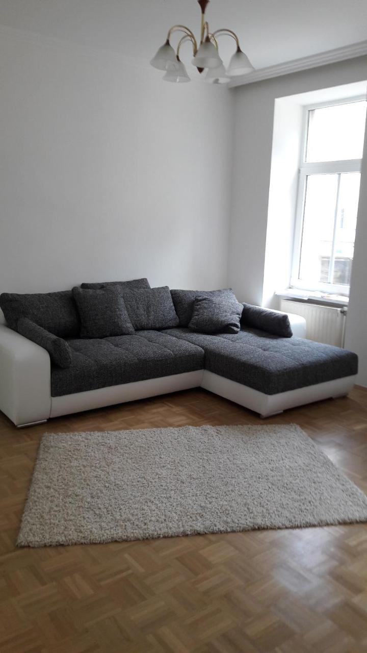 Nette Altbauwohnung Nur 10 Min Von Der City