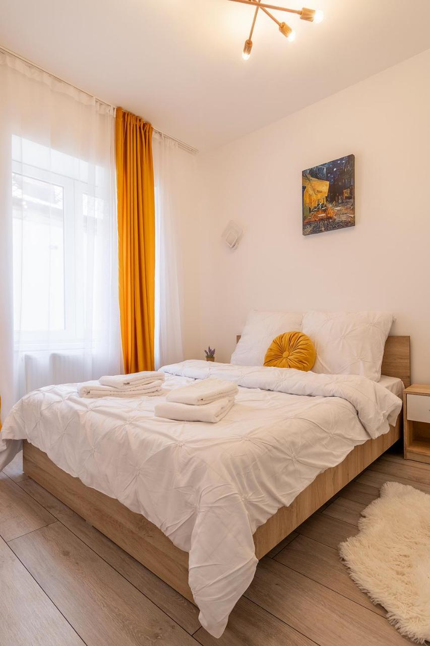 Old Town Mm Apartments