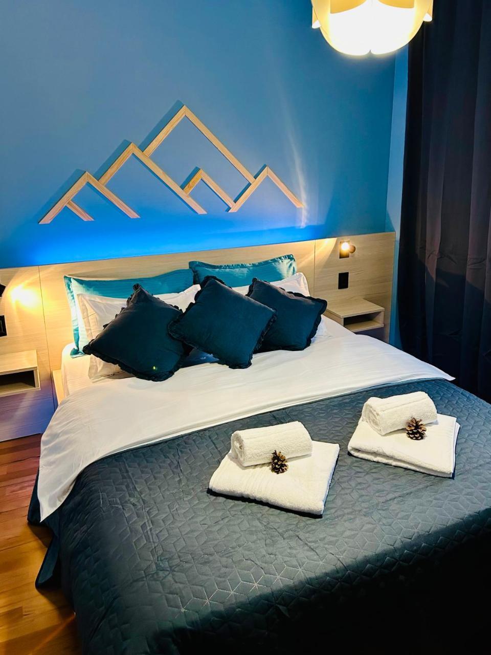 Blue Mountain Residence