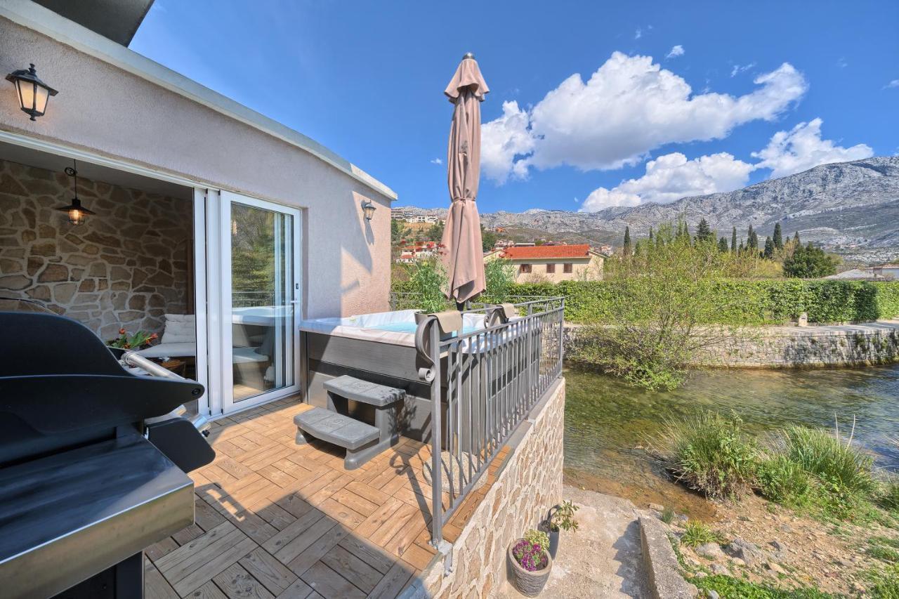 Holiday Home Zrnovnica