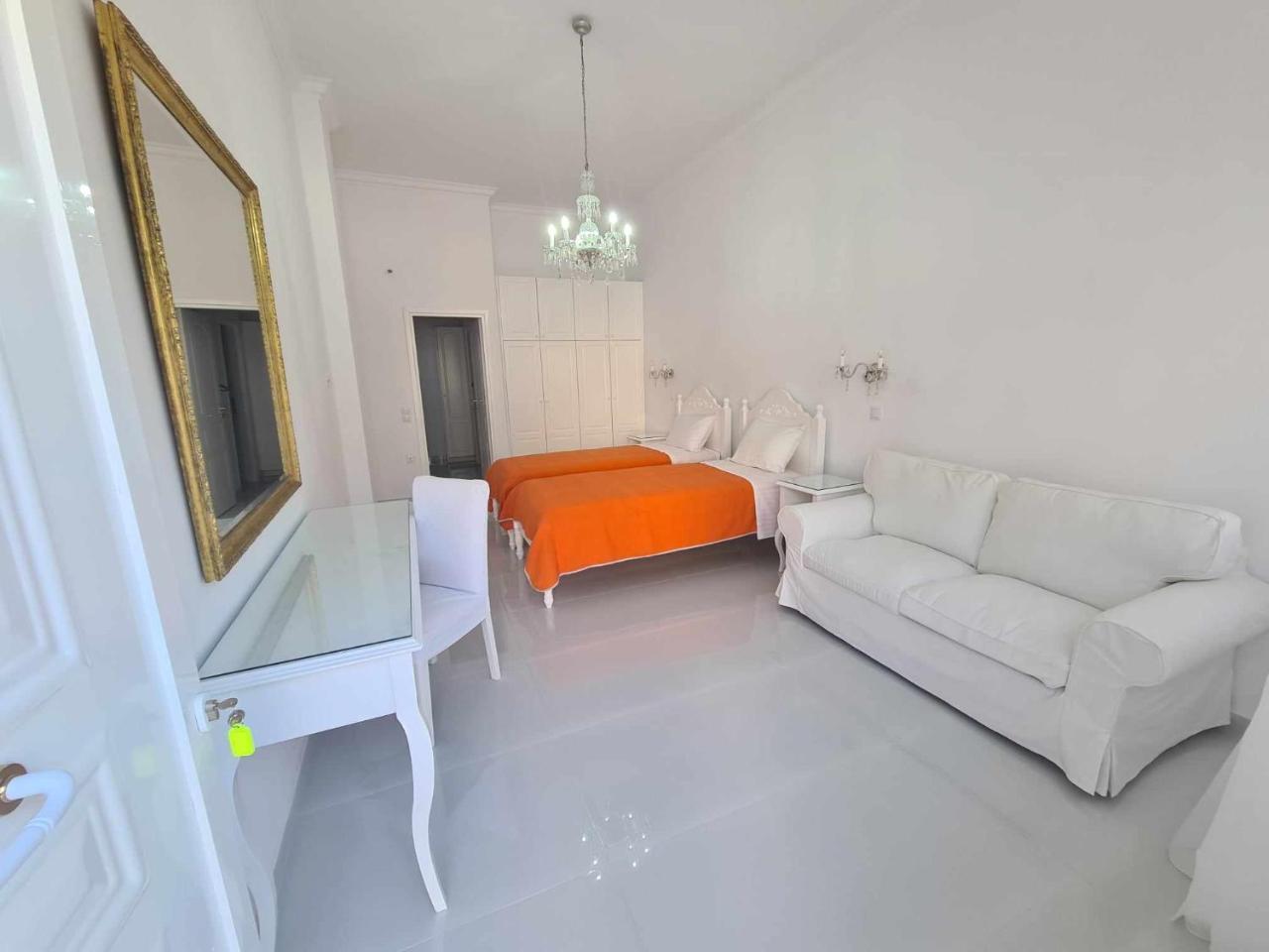 Nn Rooms & Suites Near Athens Airport