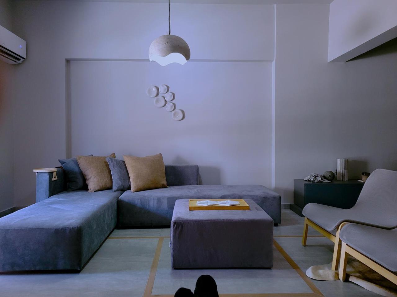 Tatami Zen Apartment
