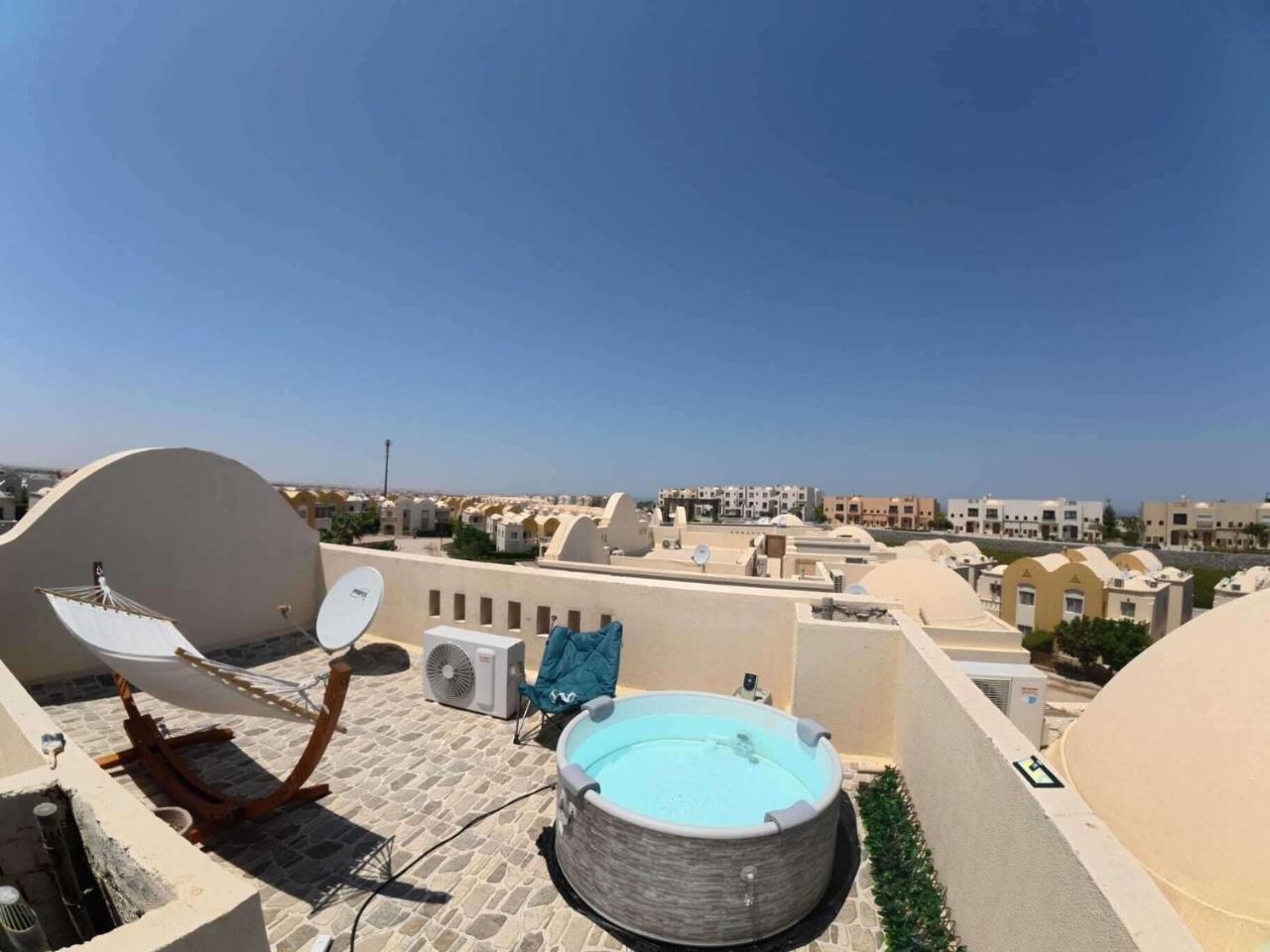1 Bed Apartment With Public Pool Hottub & Petsok