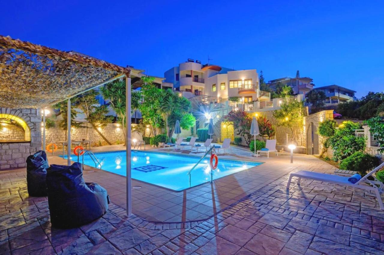 Villa Seragio With Private Swimming Pool