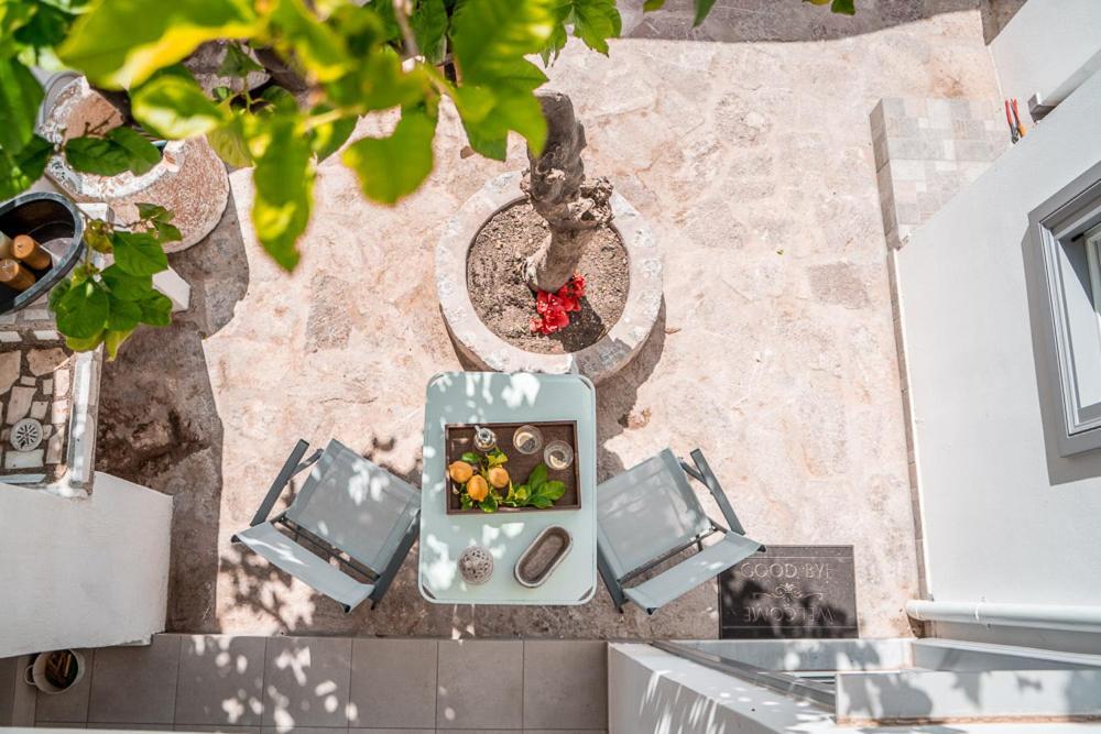 Lemon Tree Hydra Dream Houses