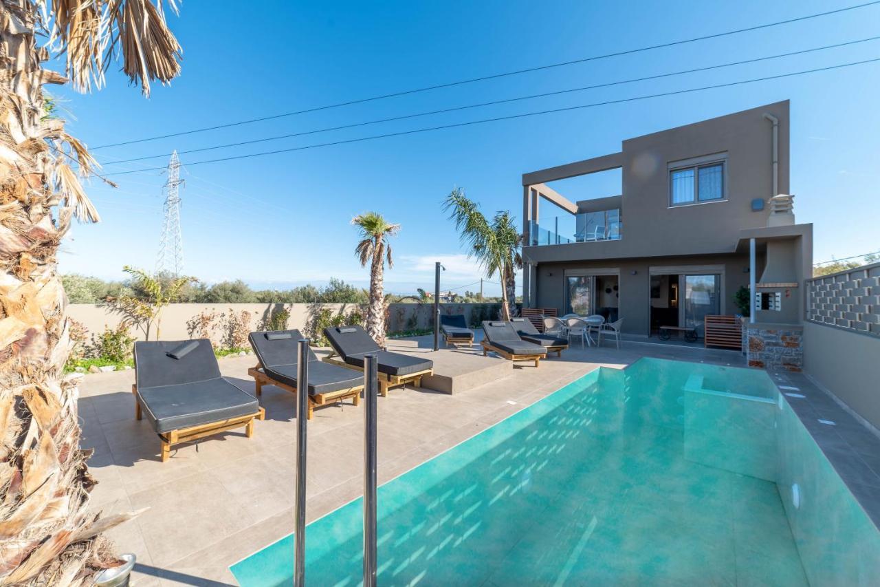 Naturalia Grey Luxury Villa Private Pool Sleeps 8