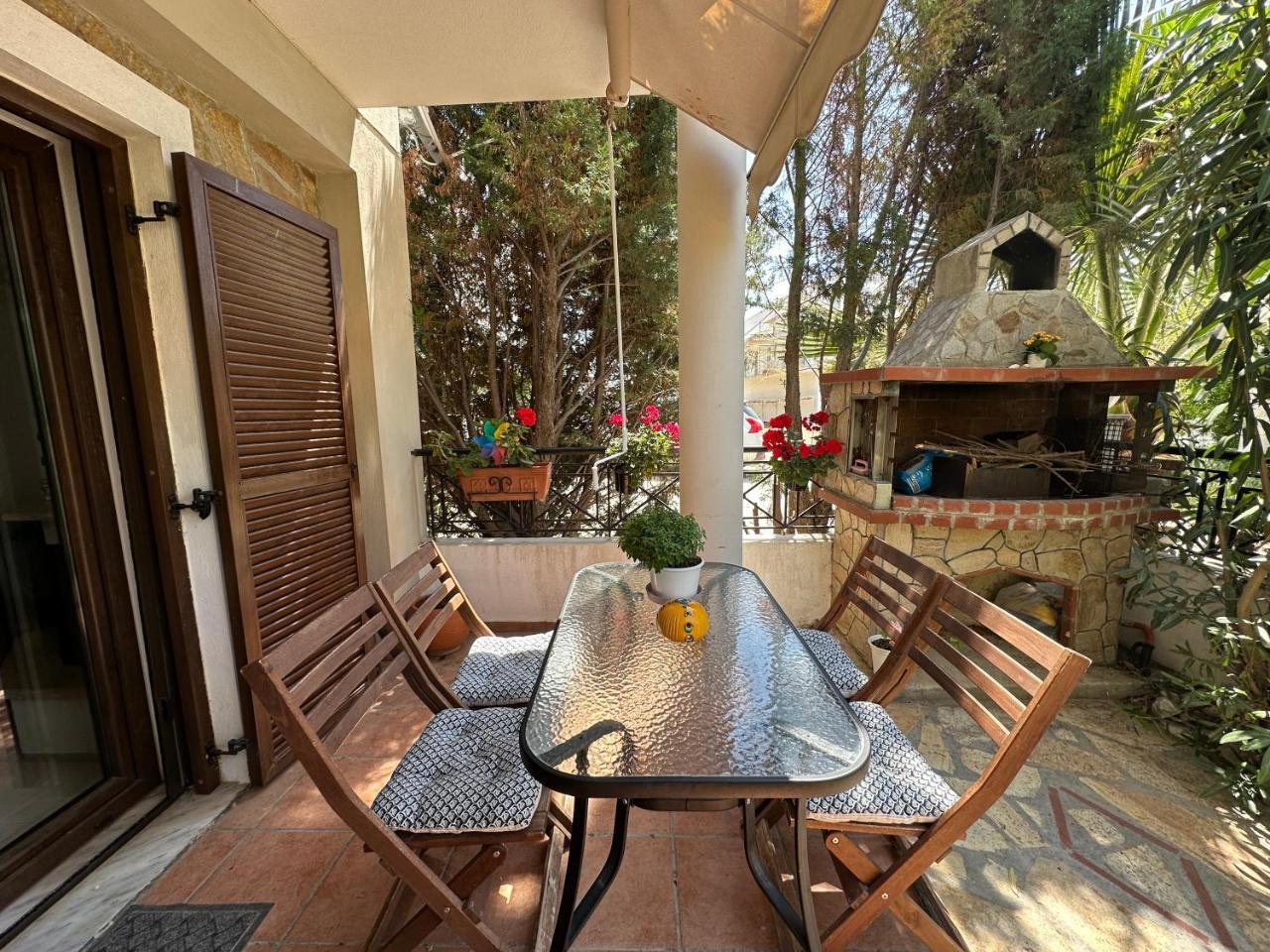 Blue Seashell Apartment Comfortable Maisonette Just 30m From The Beach In Niki