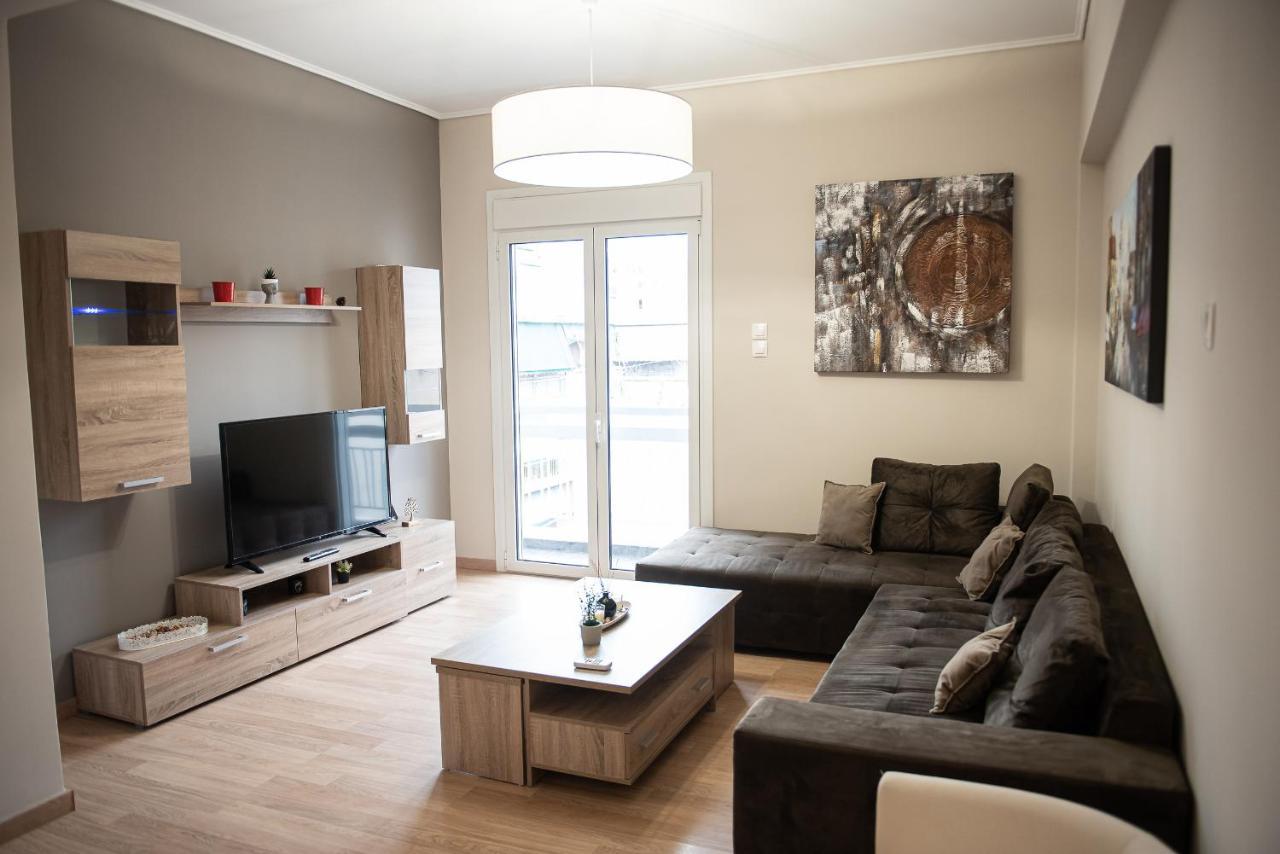 Spacious Renovated Flat 10min To Metro Station