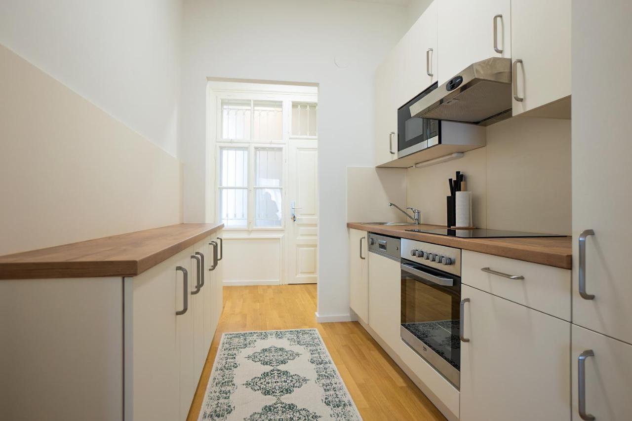 Brand-new Apartment With A Breathtaking Design Located Right Near Belvedere Castle, 15 Minutes From