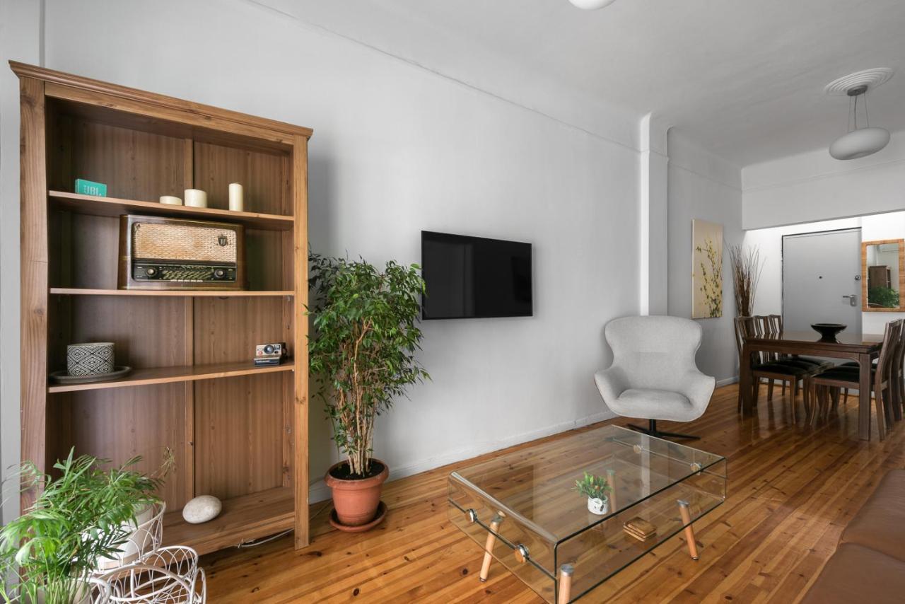 F & B Collection Flat For 6