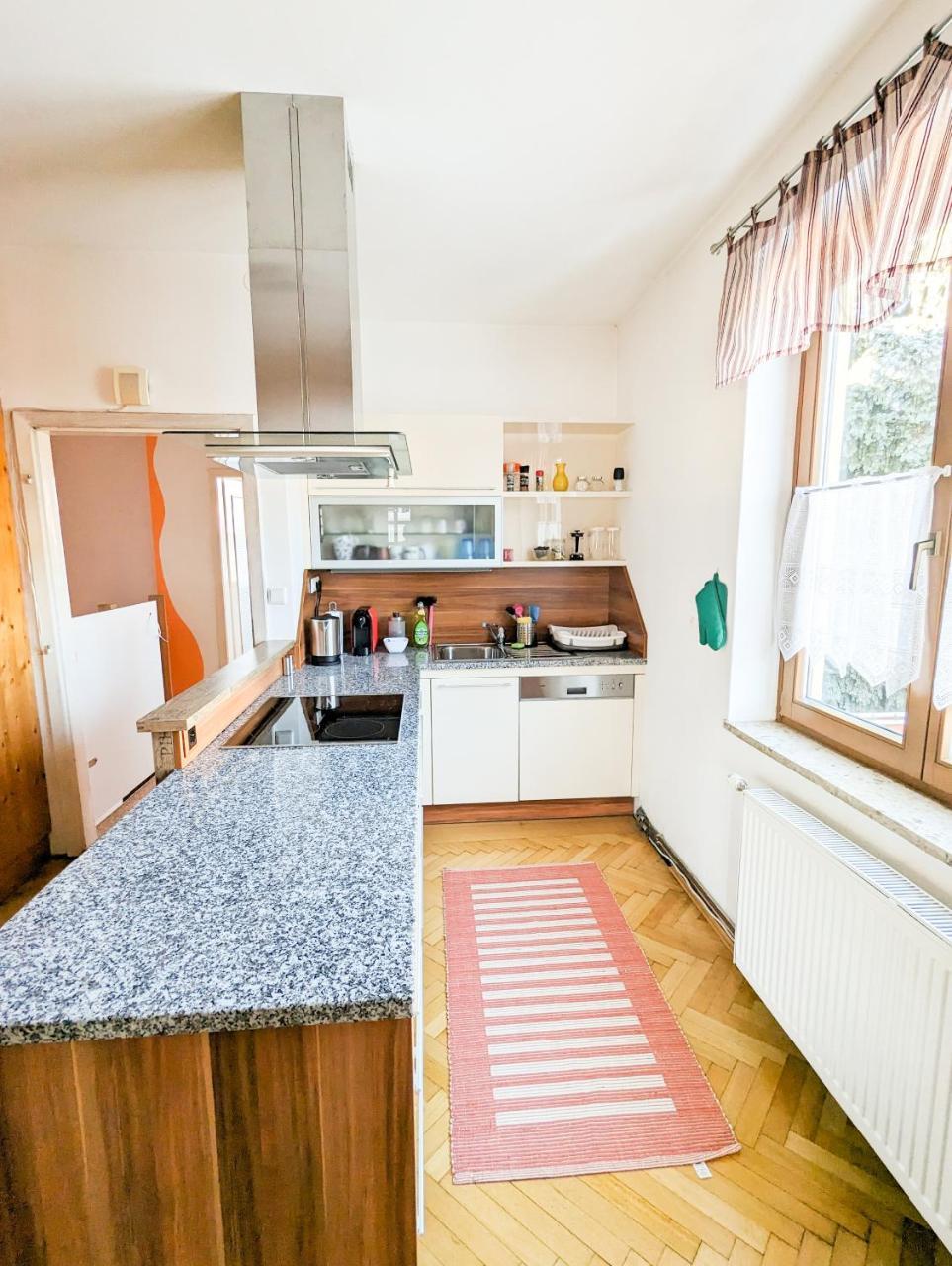 110m2 Apartment In Graz-saint Peter Free Parking