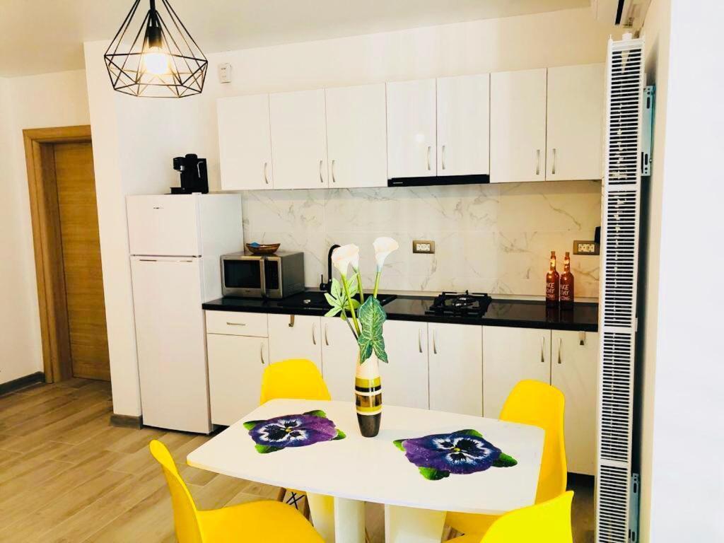 Summer Vibe by Euxin Accomodations