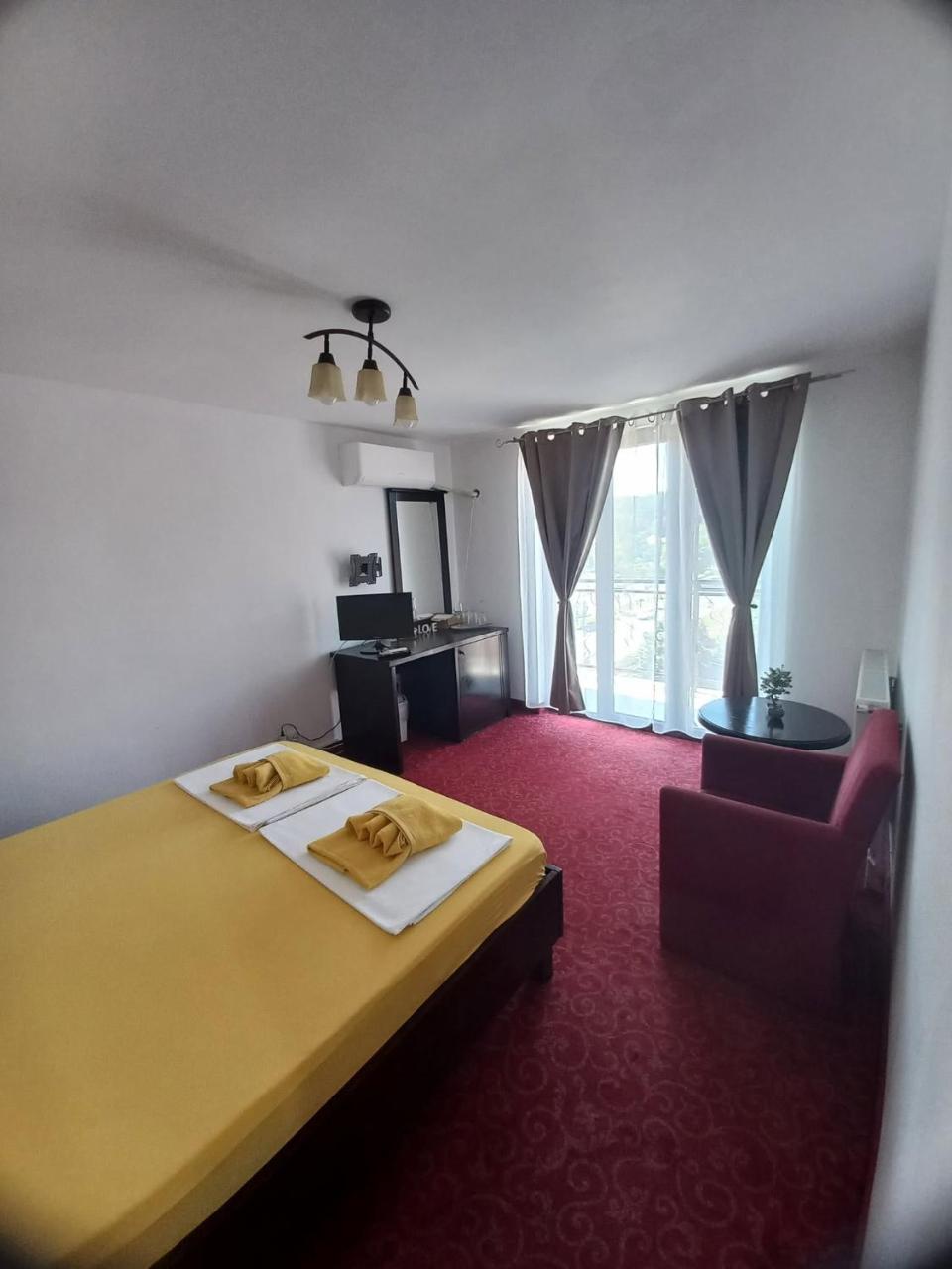 Pensiunea Apartamente 9-resedinta Felix