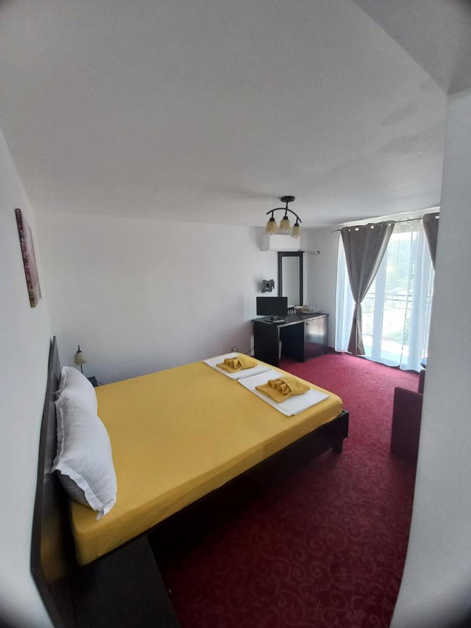 Pensiunea Apartamente 9-resedinta Felix