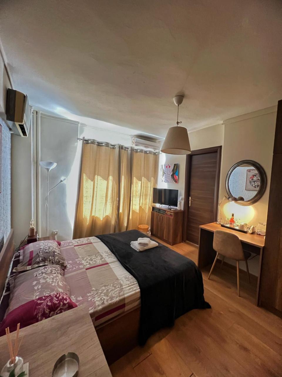 Luxury Aristotelous