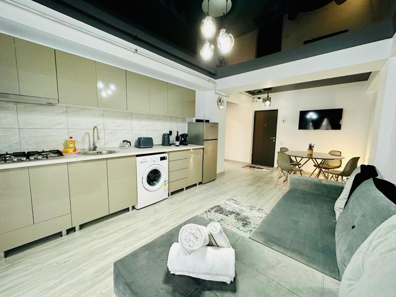 Ccd Seaview Apartments