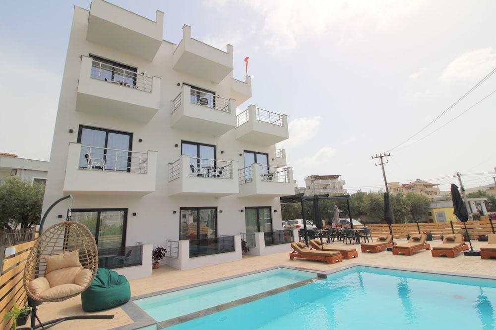 Noa Boutique Hotel