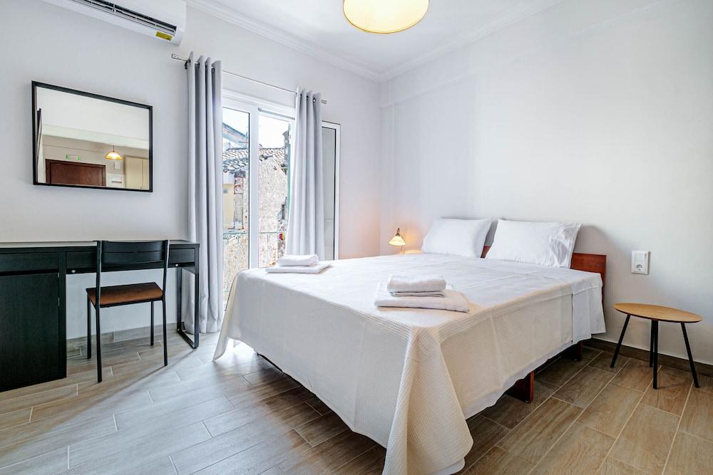 Alex Home by Corfuescapes