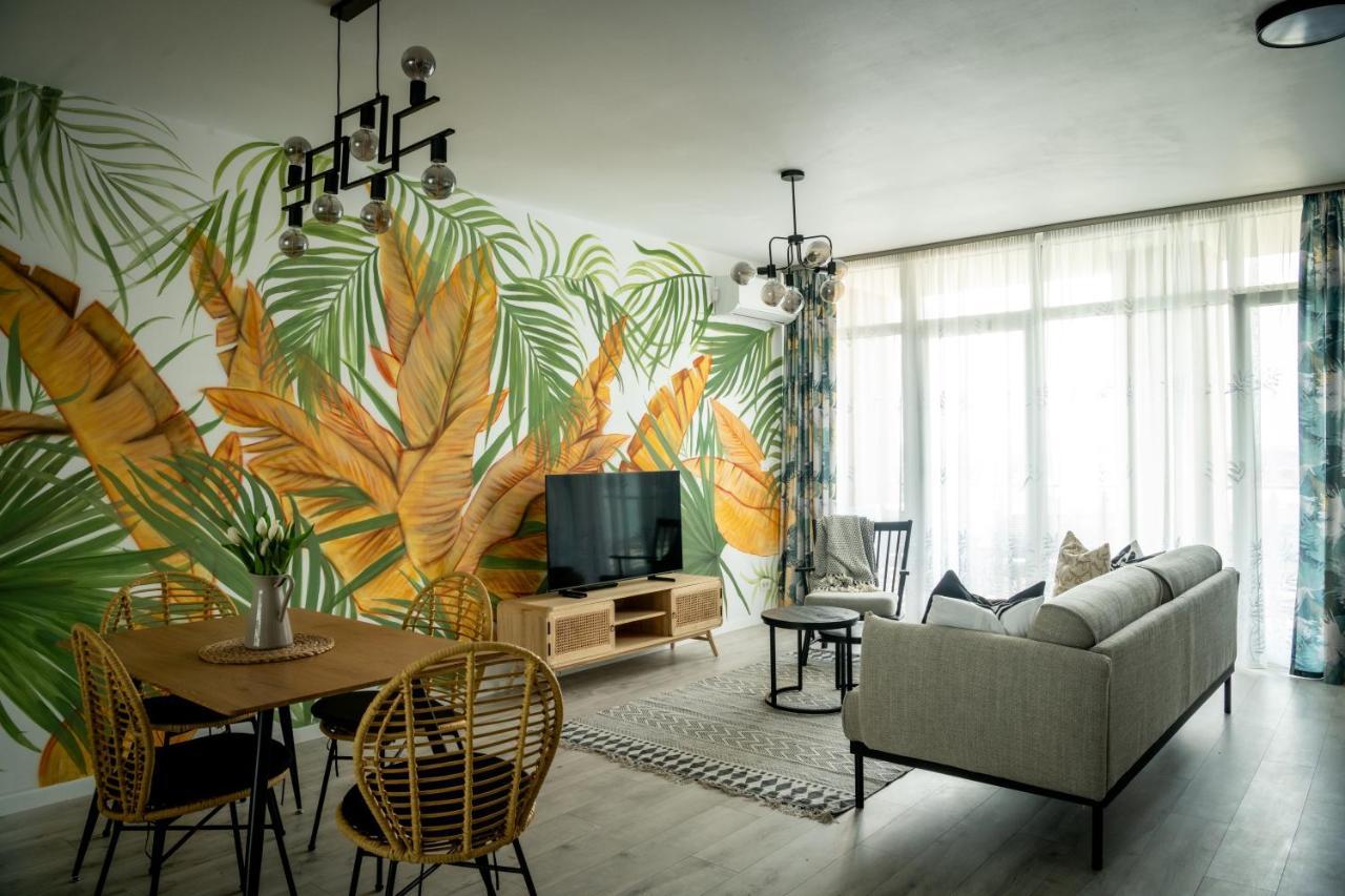 Urban Jungle In The City Center