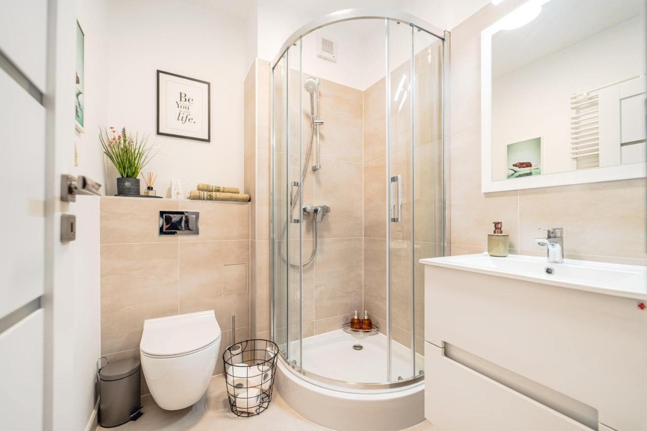 Athena Heart Of Union Square