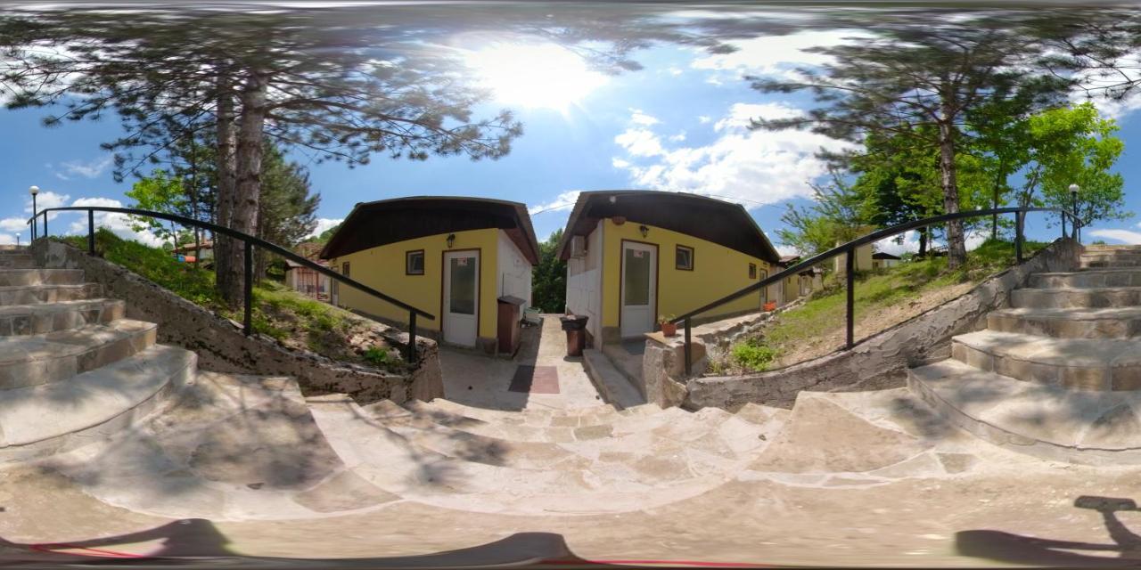 Daskalov Bungalows