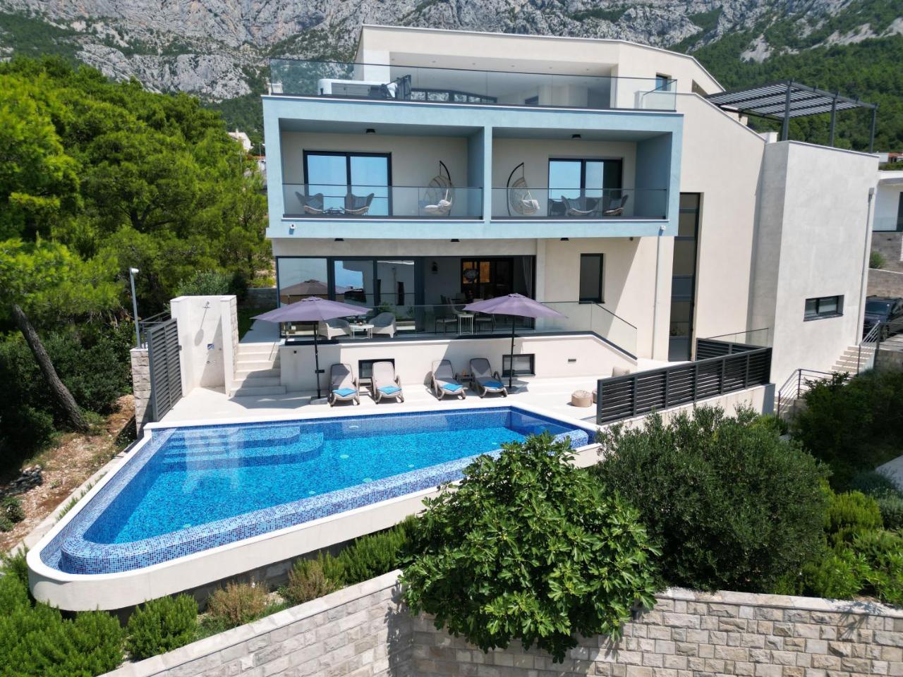 Villa Basak