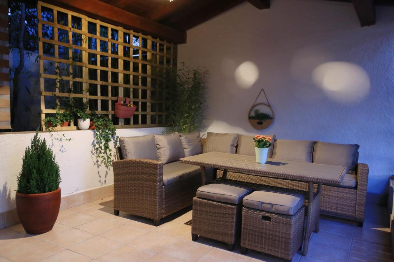 Bamboo Oasis Apartment With Terrace In The Garden & Free Parking, Rijeka