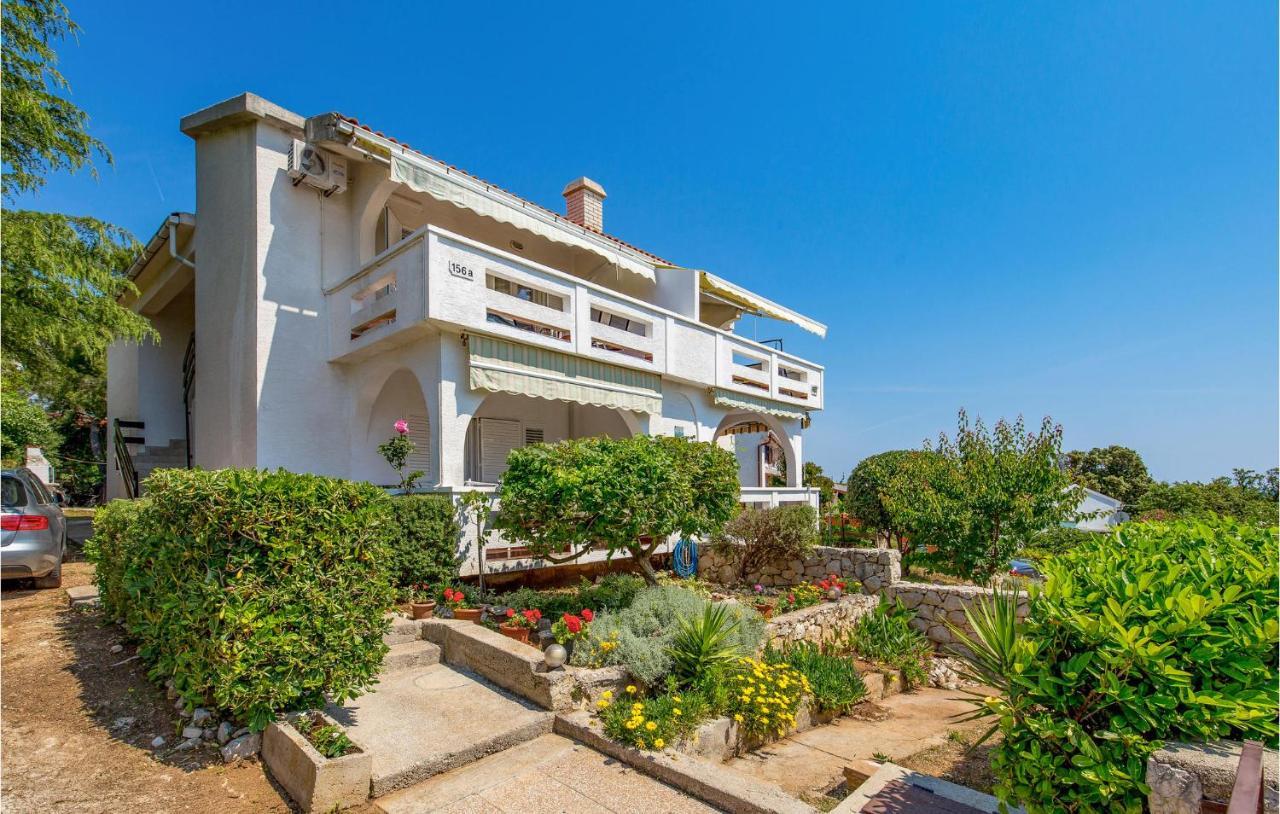 2 Bedroom Lovely Apartment In Potocnica