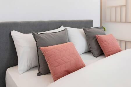 Lux Nest Iii City Apartment Urban Stay