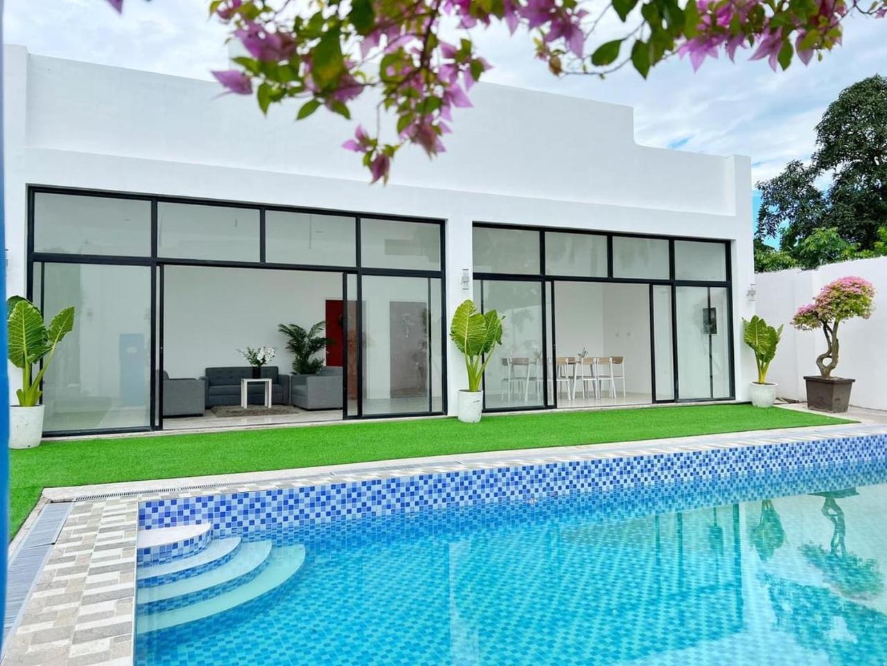 Grand Palmera Hotel