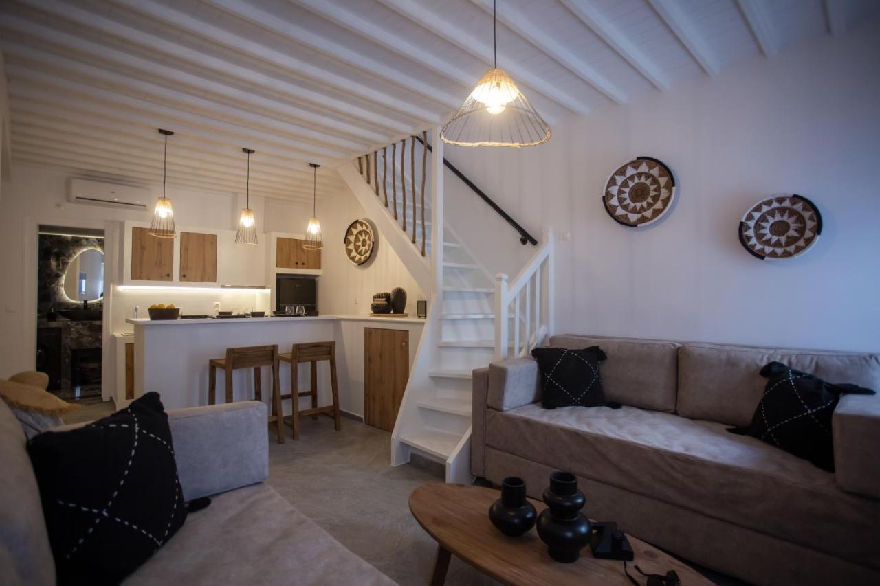 Athenas Residency / Mykonos Town