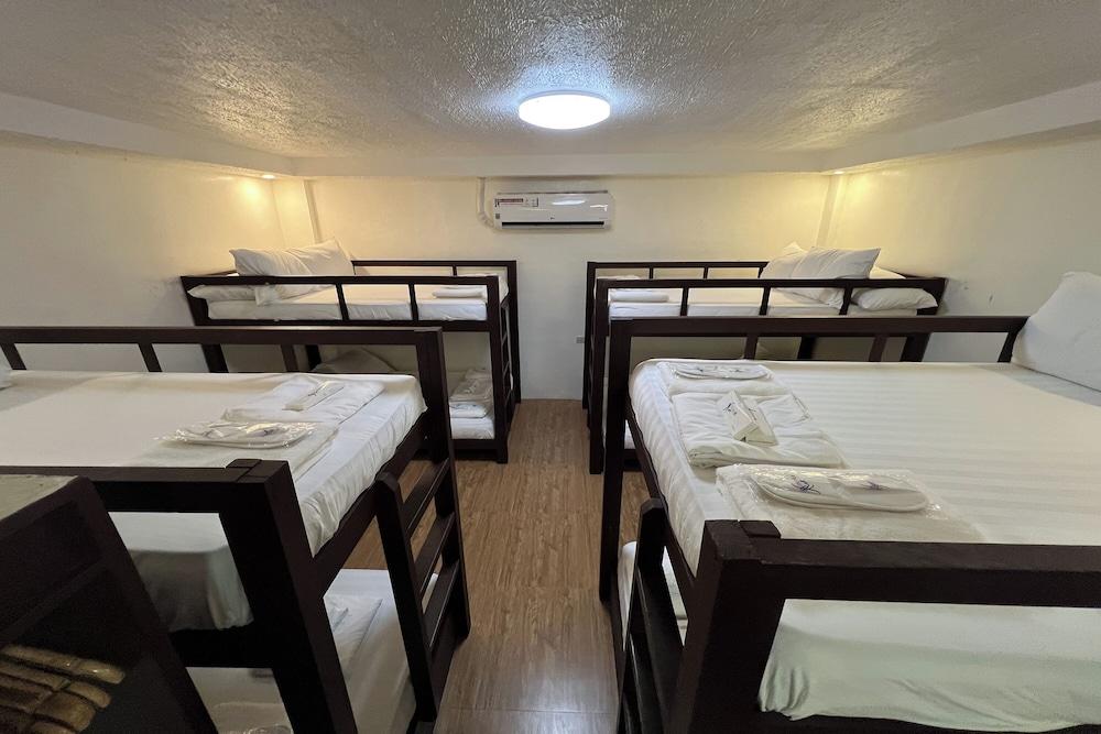 Funtasea Hotel And Beach Resort